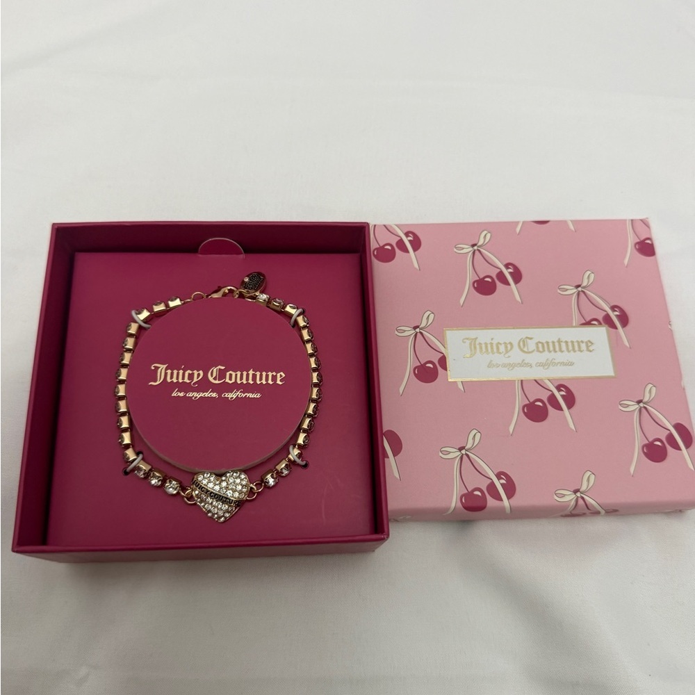 Juicy Couture Gold Tone Heart Crystal Charm Bracelet with Pink Box
